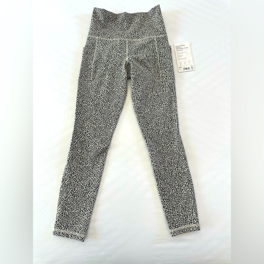 Athleta new with tags 7/8 Stash leggings